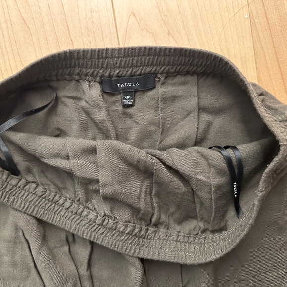 Aritzia Talula Dark Green Romper Jumpsuit Strapless Cinched Waist Jogger (XXS) - Picture 5 of 6